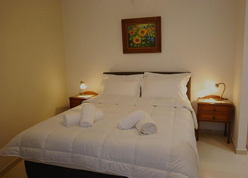 Heraklion Center Boutique 3 Bedroom Apartment Penelope Εξωτερικό φωτογραφία